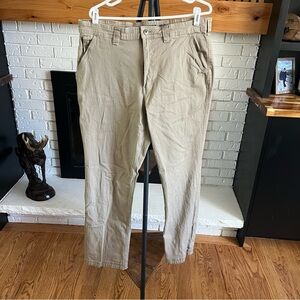 Duluth Trading Co Men's Khaki Chinos